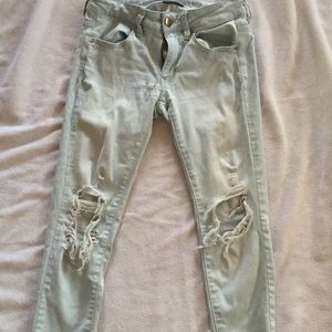 Cropped light wash jeans
